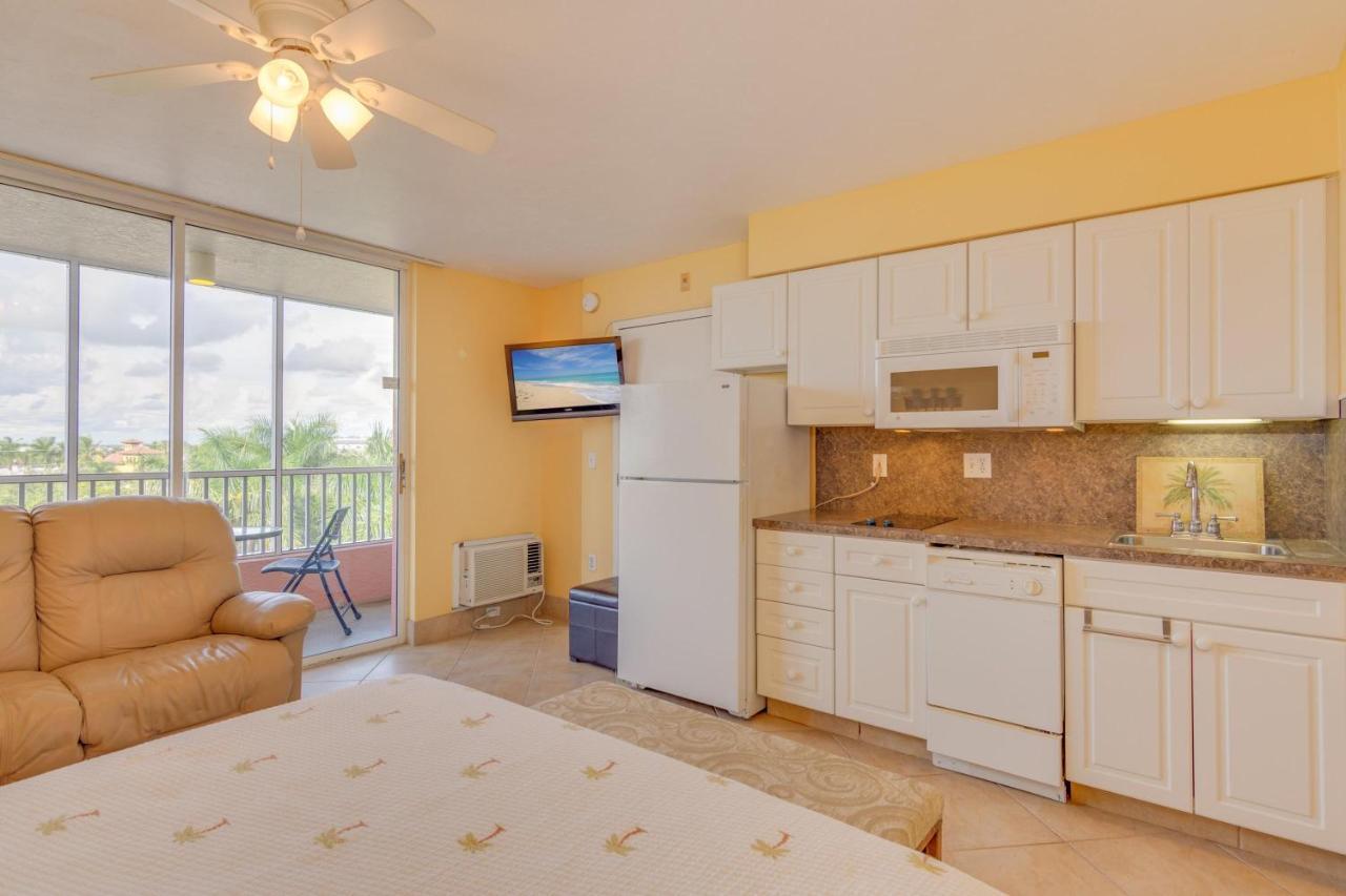 Casa Playa Condos Fort Myers Beach Room photo