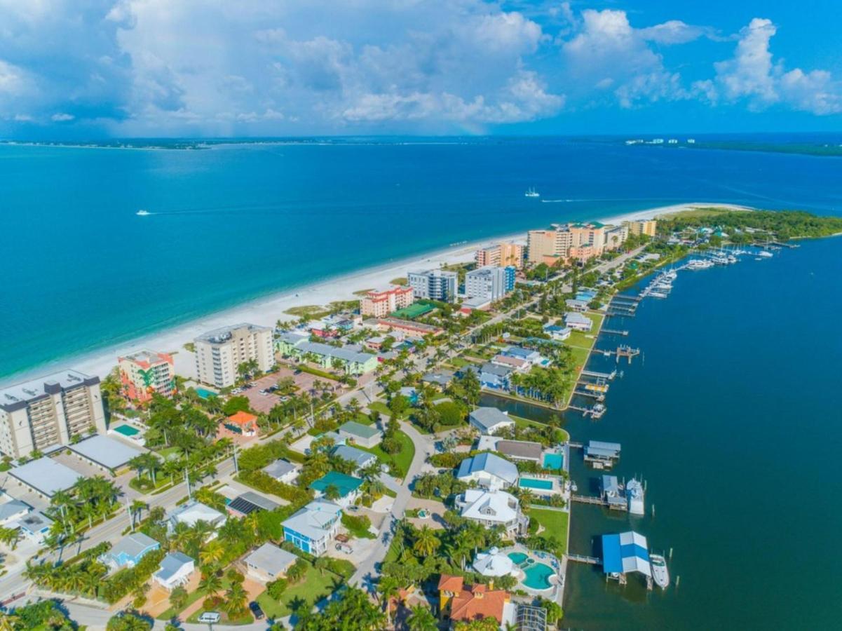 Casa Playa Condos Fort Myers Beach Exterior photo