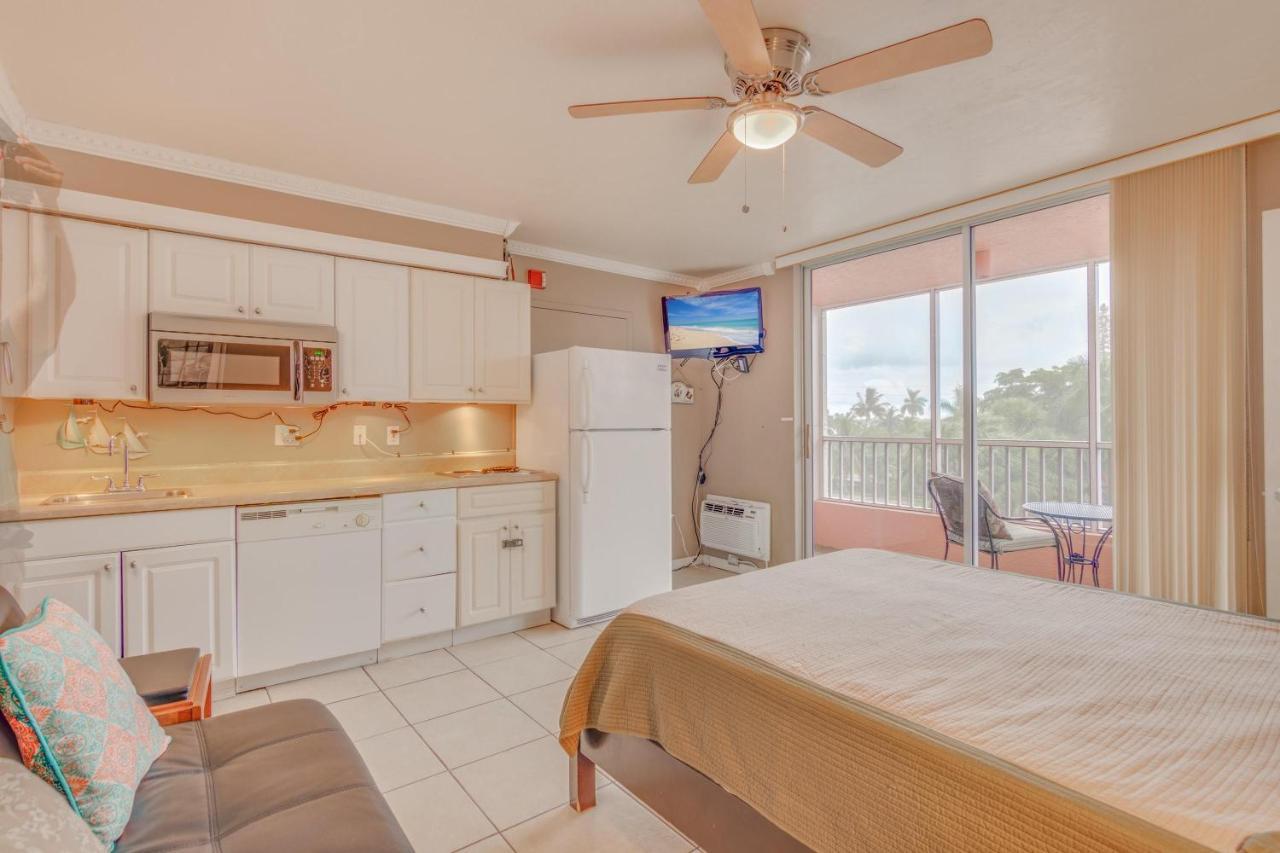 Casa Playa Condos Fort Myers Beach Exterior photo